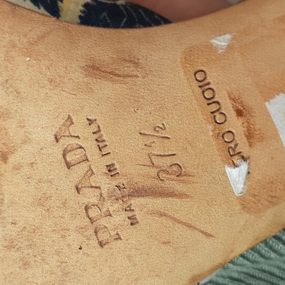 Vintage Y2K blue and white floral print Prada mule heels size 37.5 size 7.5 - Picture 10 of 10